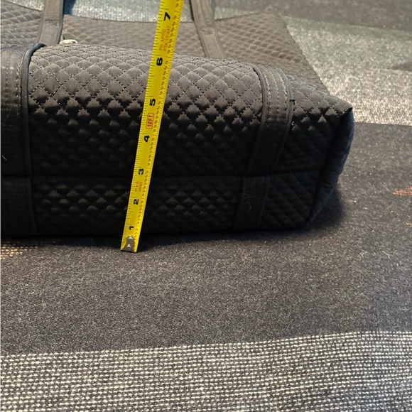 Vera Bradley Black Quilted Tote Bag - Picture 7 of 8